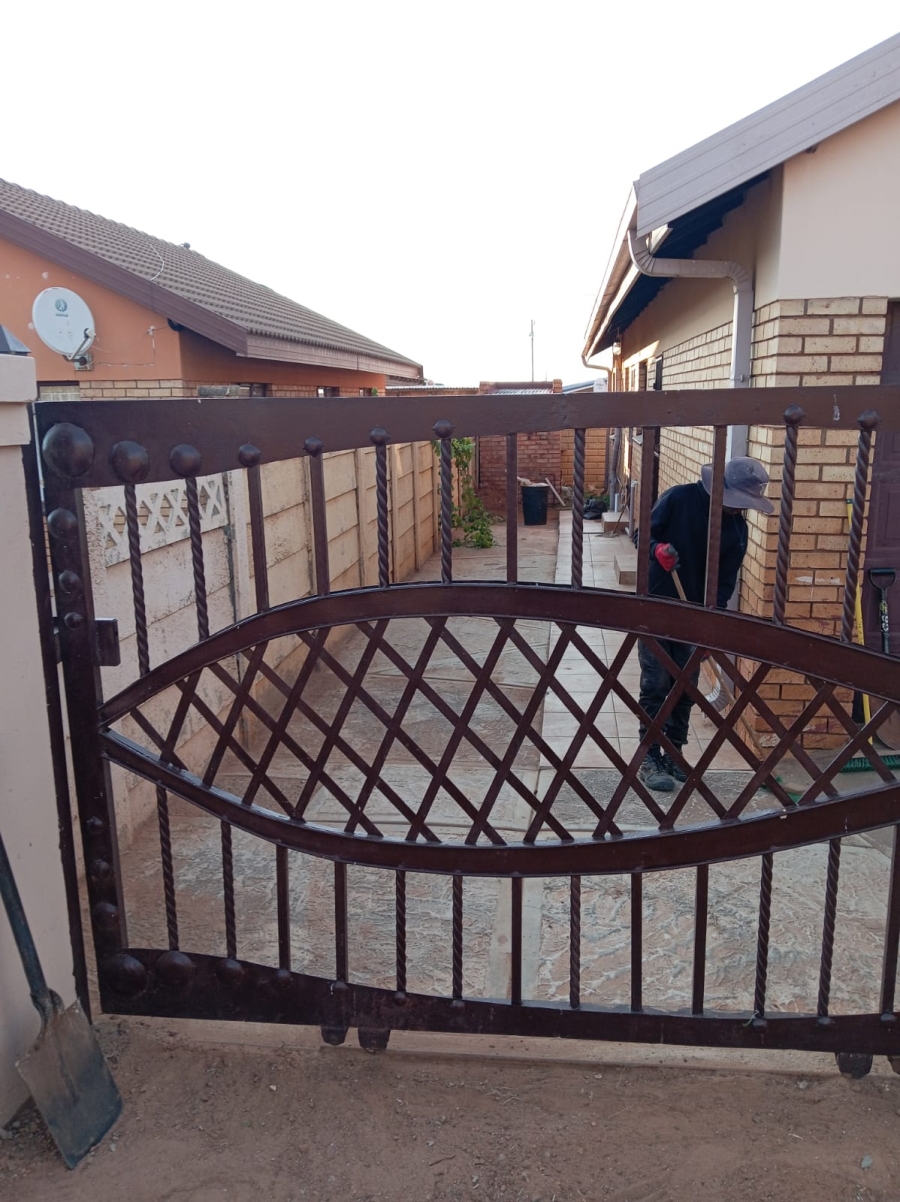 3 Bedroom Property for Sale in Jouberton North West